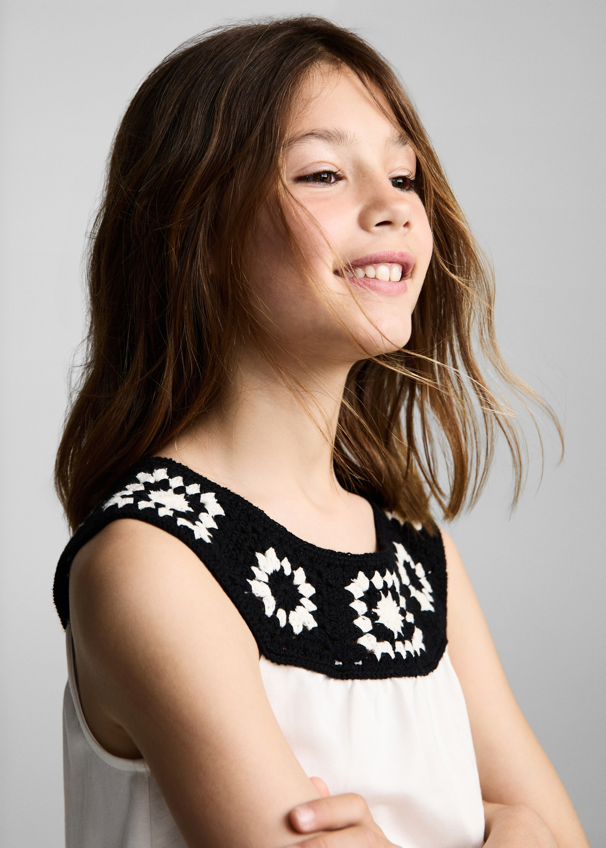 Crochet T-shirt - Details of the article 1