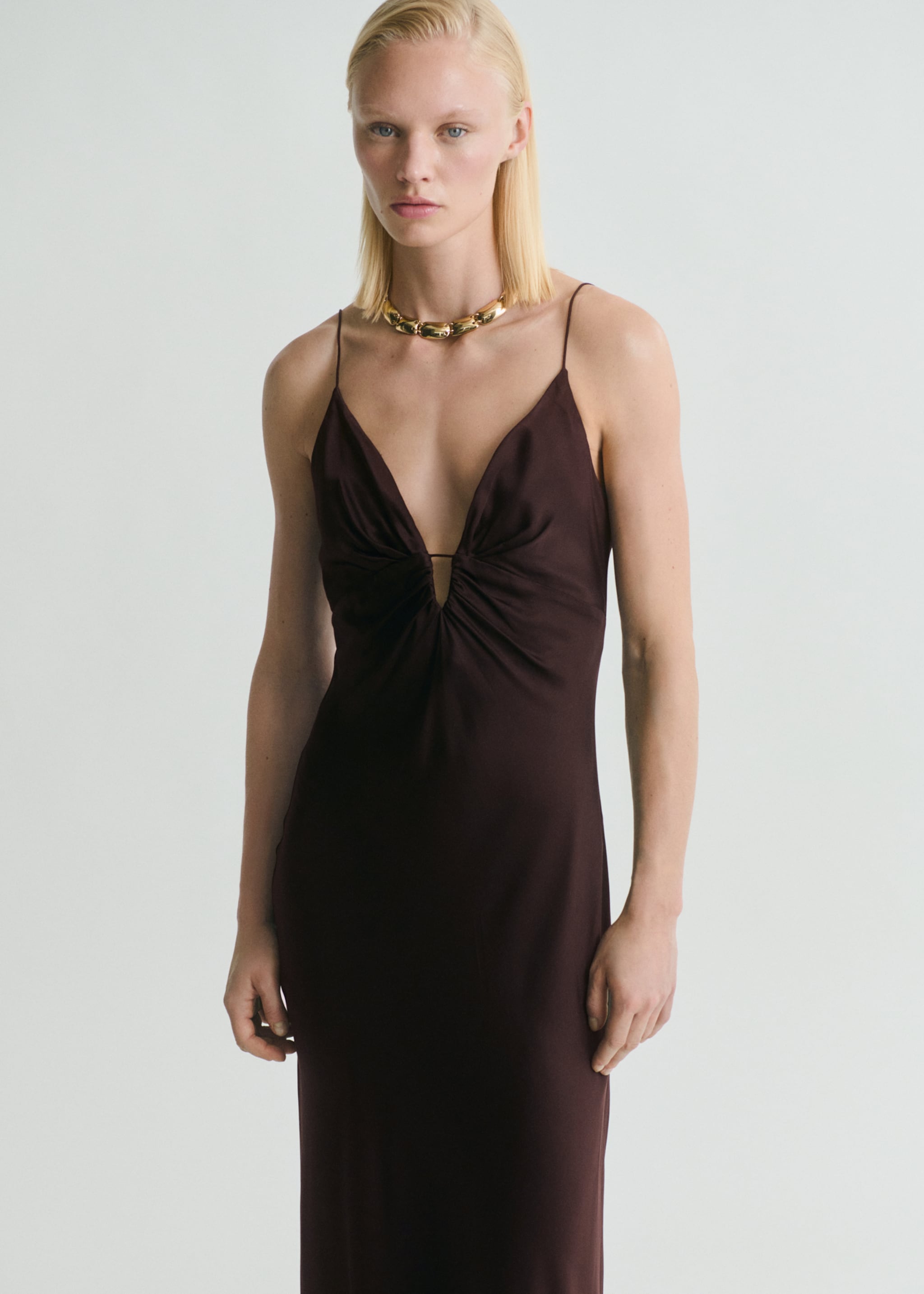 V-neck satin dress - Medium plane