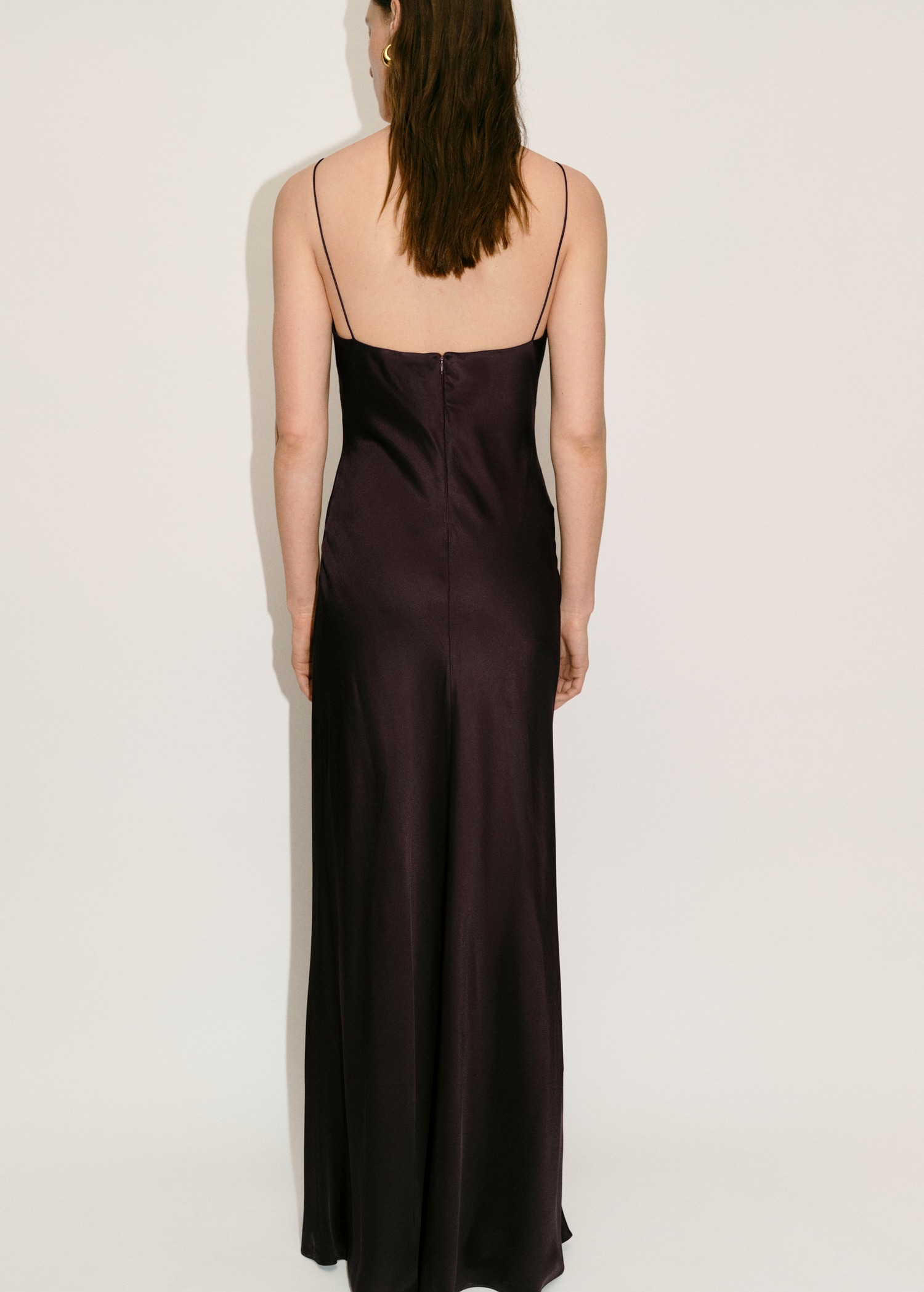 V-neck satin dress - Reverse of the article