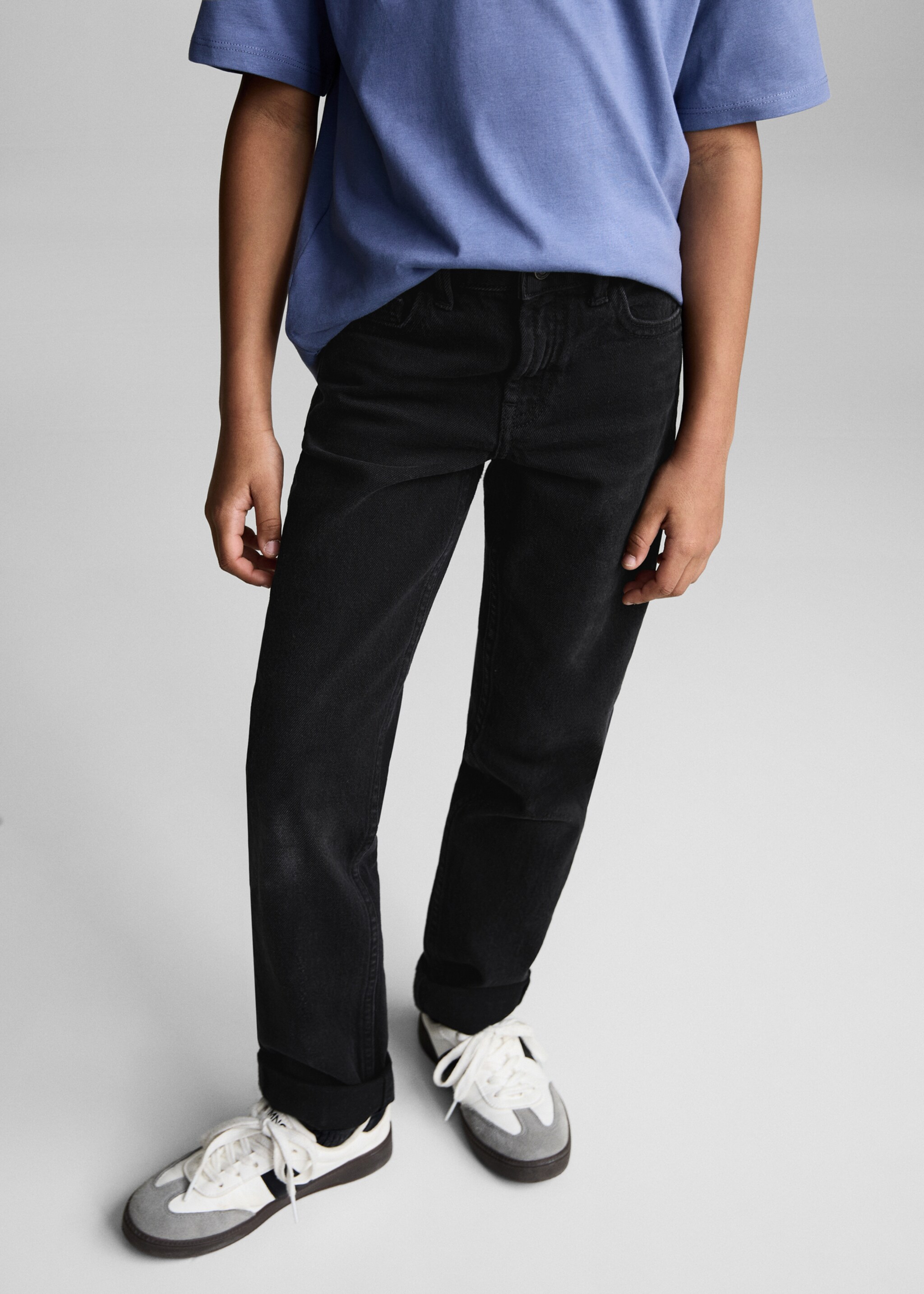 Straight jeans with turn-up - Medium plane