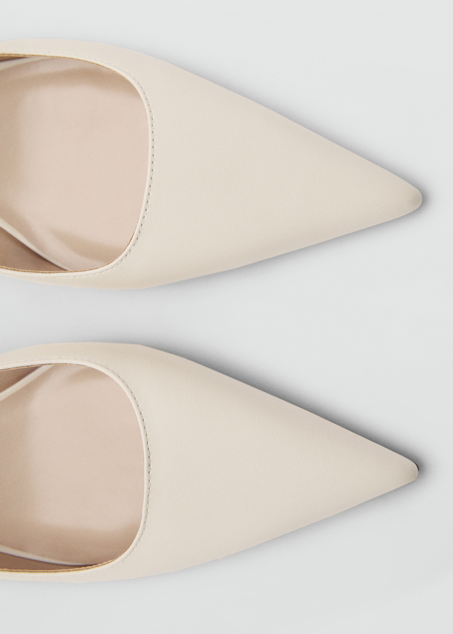 Pointed kitten-heel shoes - Details of the article 2