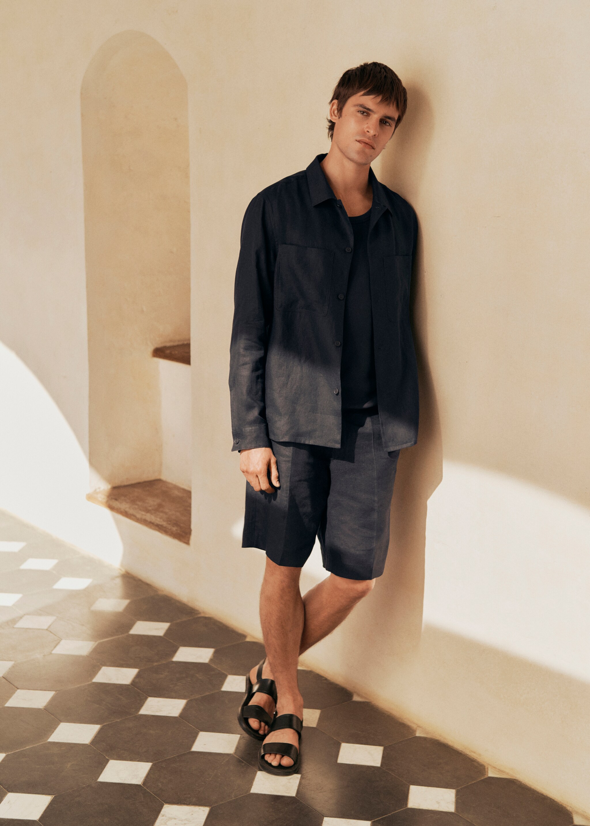 100% linen overshirt with pockets - Details of the article 3