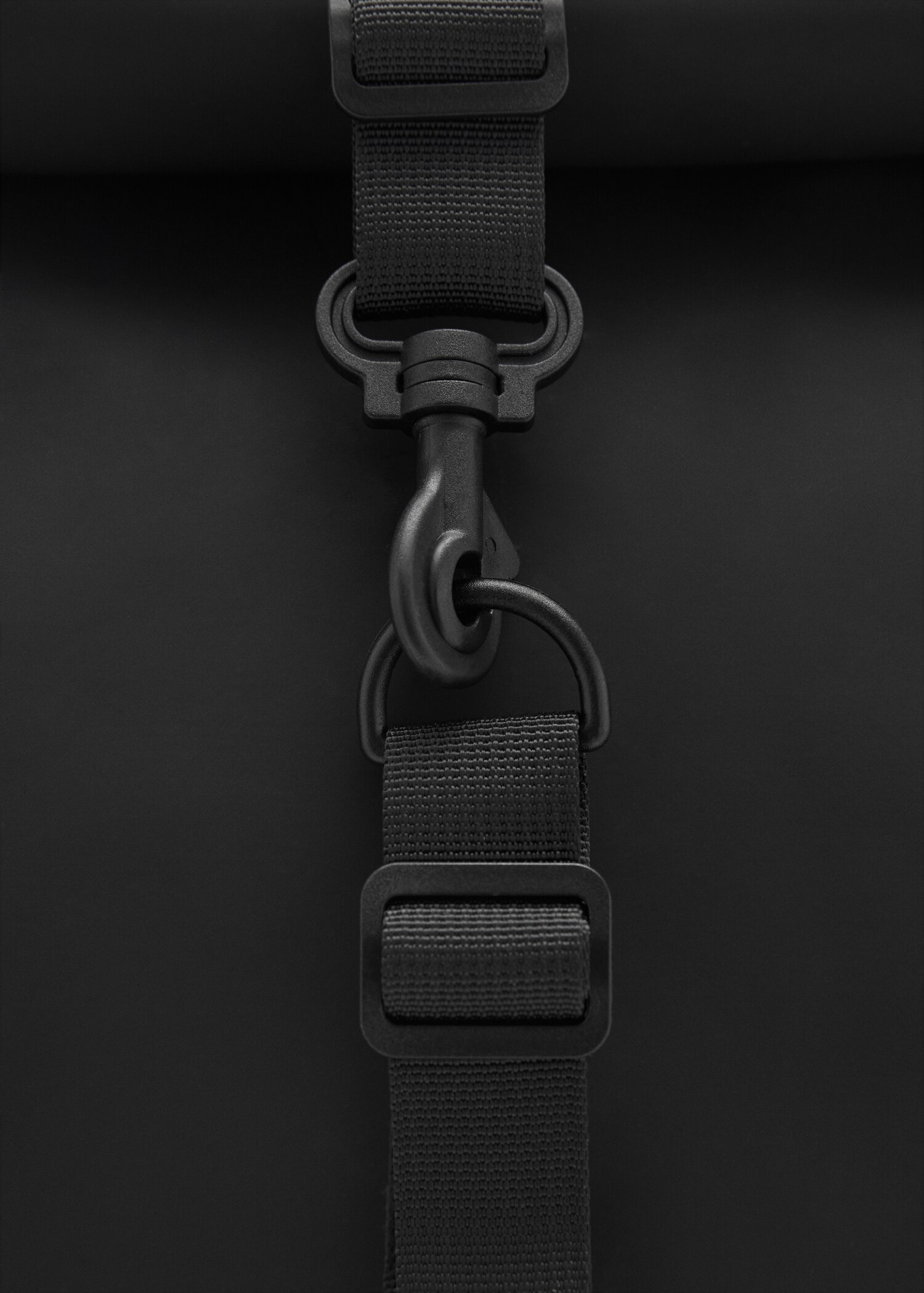 Rubberized backpack with flap closure - Details of the article 2