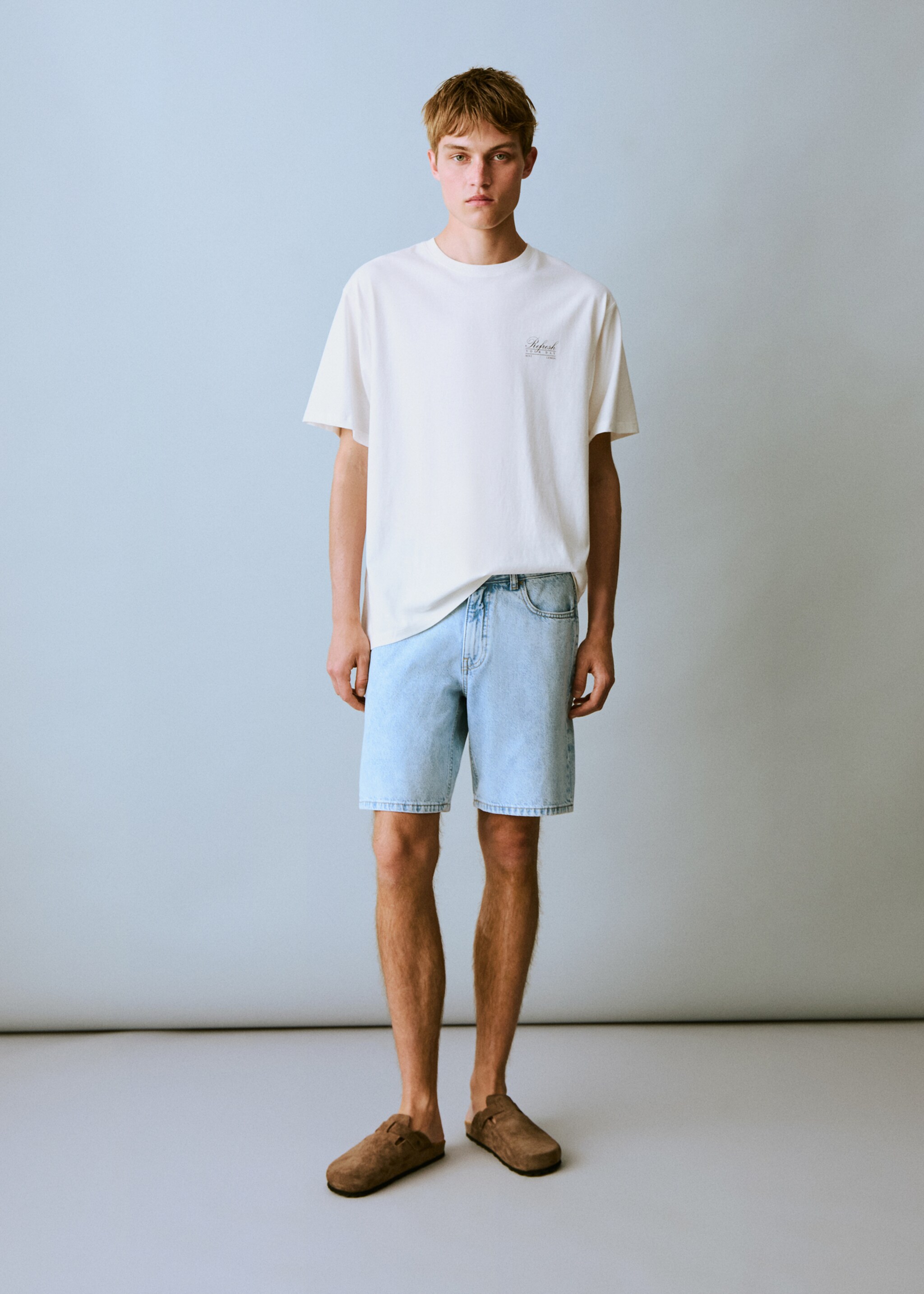 Short-sleeved printed t-shirt - General plane